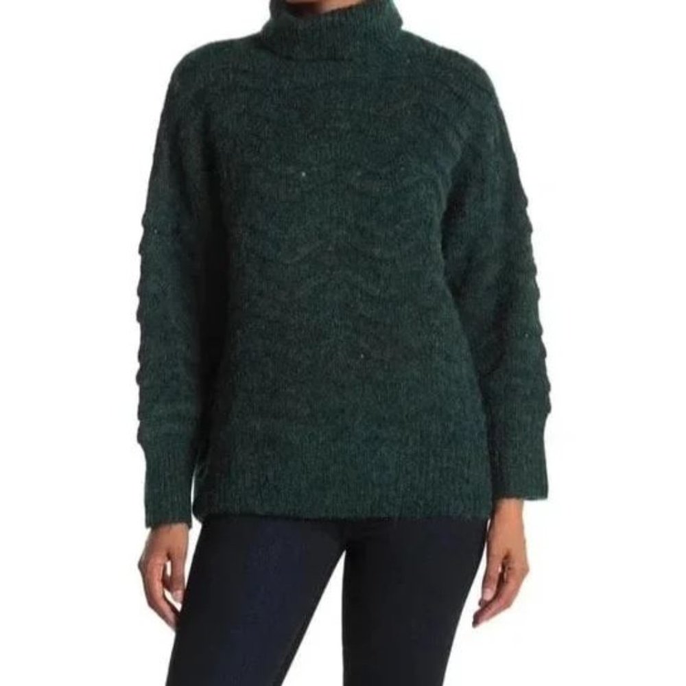 FRNCH Sz M Women's Emerald Green Long Sleeve Sweater NWOT